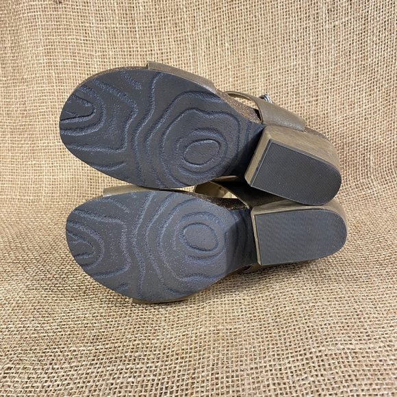 OTBT sandals sling back ankle strap open toe block high heels leather sz 8 M - Picture 10 of 10